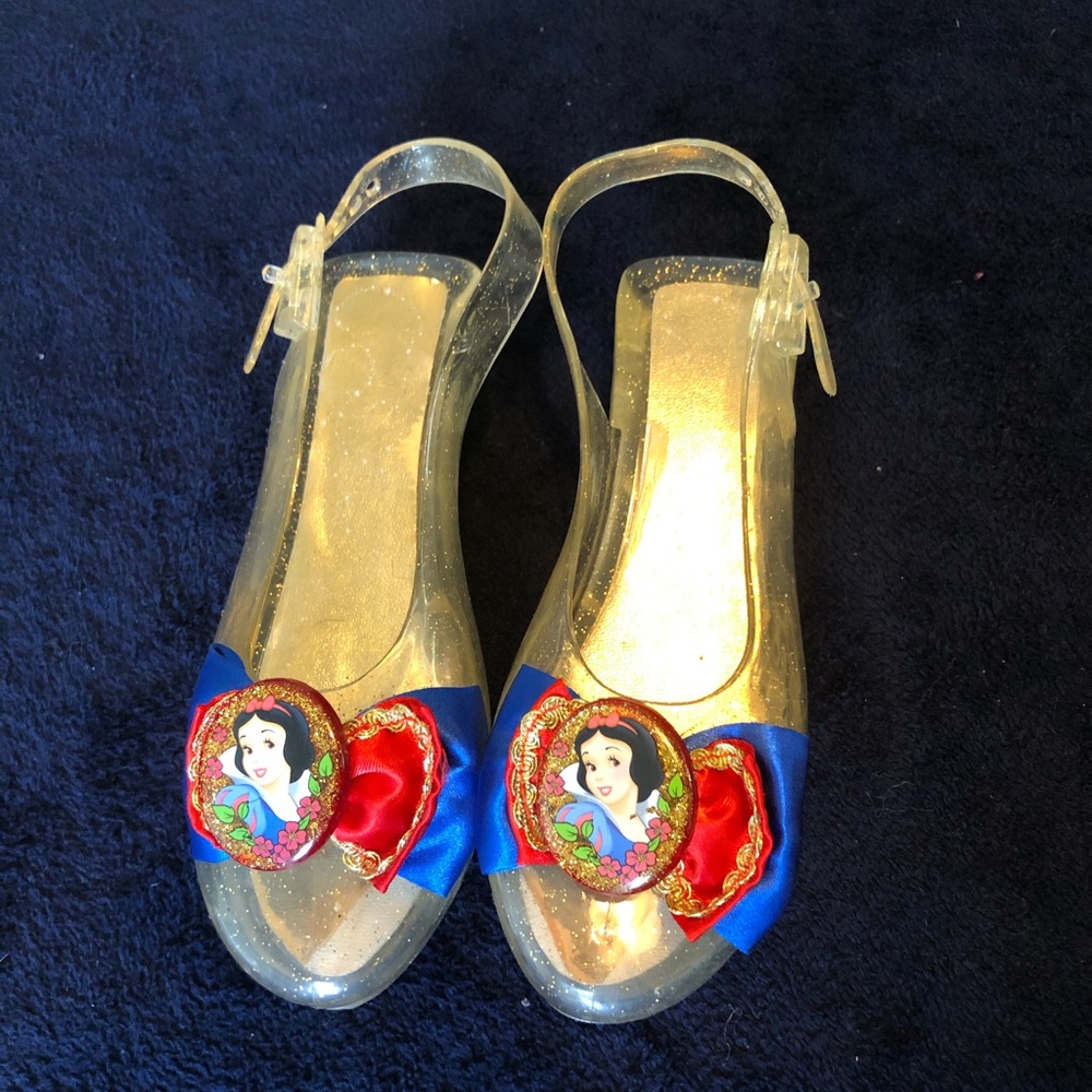Shoes - Picture 2 of 10